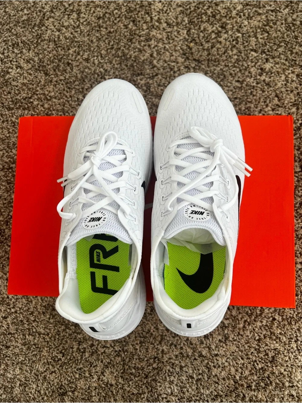 Nike product pair
